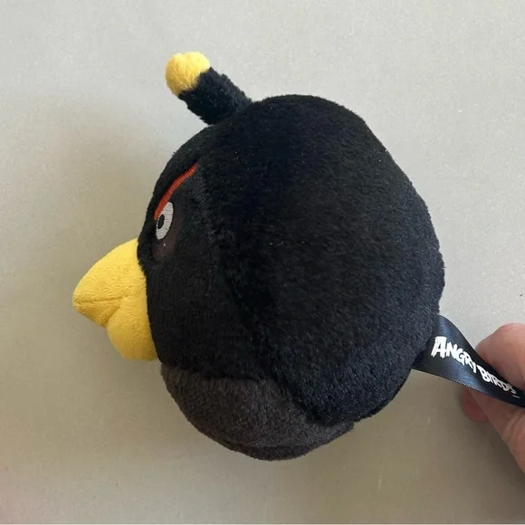 Angry Birds Red Plush Kids Purse and Black Bomb 2010 Commonwealth Stuffed Toy - Picture 10 of 11